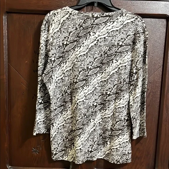 Jones New York Brown and White Patterned Top - Picture 2 of 7